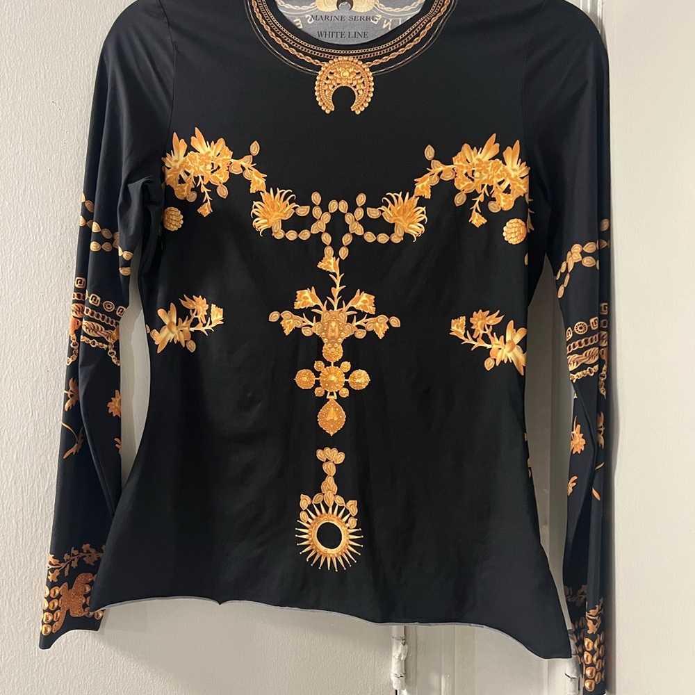 Black and Gold Long Sleeve Top